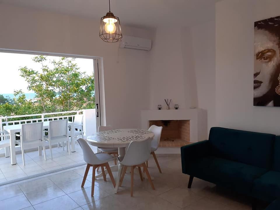 Retreat Apartments In Drosia - 2 Bedrooms Apartment Makris Gialos  Buitenkant foto